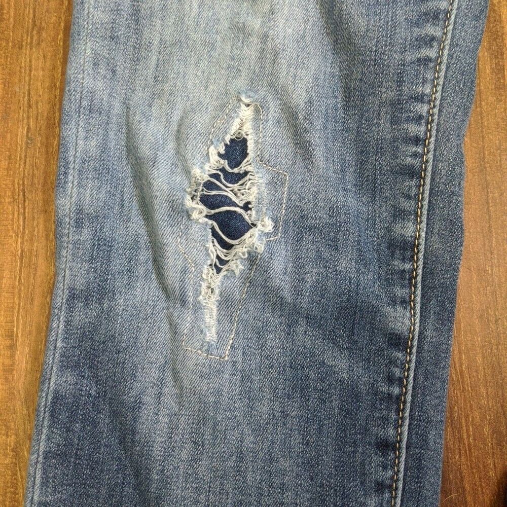 Old Navy The Rockstar Distress Detail Jeans Capris Patch Holes Size 6 Vintage - Picture 4 of 9